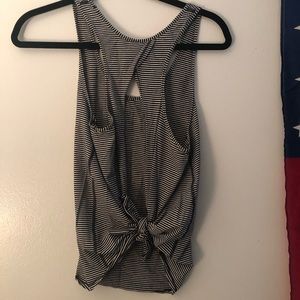 lululemon tie up tank!
